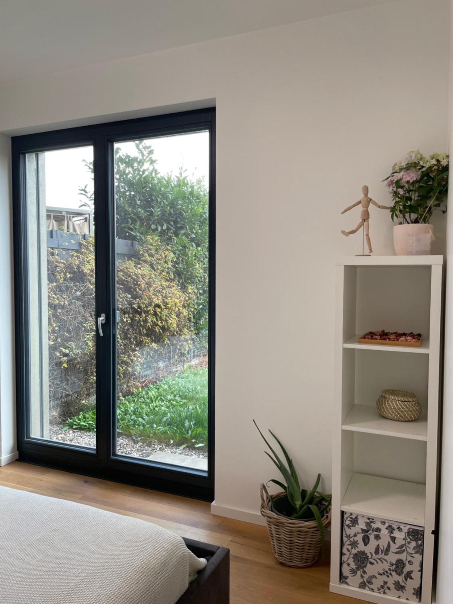 Apartment Serene & Private Garden Oasis